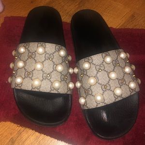 Gucci Pearl Slides